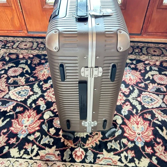 FPM  Milano light spinner suitcase made in Italy NWT - Picture 3 of 16